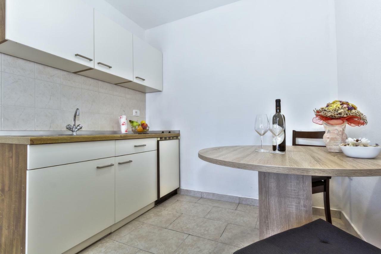 Apartmani Anna Umag Exterior foto