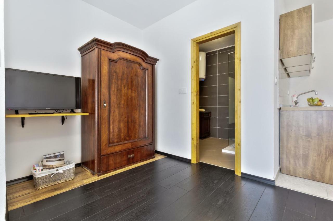 Apartmani Anna Umag Exterior foto